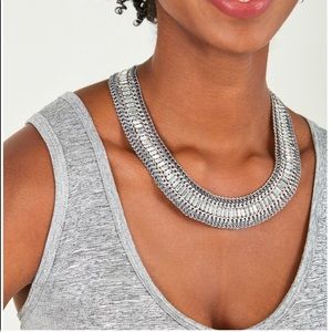 Stella & Dot Betty Statement Necklace